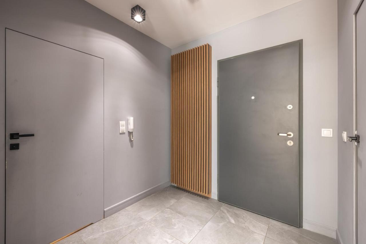 Apartmate- Perfect Apartment Oldtown Гданск Екстериор снимка
